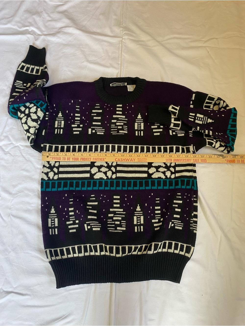Women's Vintage Purple Psychedelic Cityscape Soft Knit Crewneck Sweater SM - Picture 8 of 13